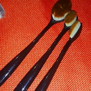 Makeup Brushes